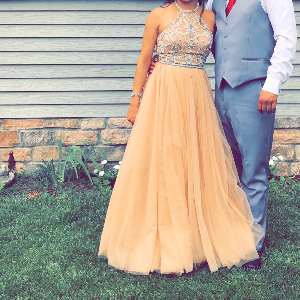 Dress - Picture 3 of 3